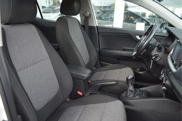 KIA Stonic 1.0 T-GDi DynamicLine | Bi-Tone | fabrieksgarantie | Orig NL auto | Apple Carplay | Cruise C.