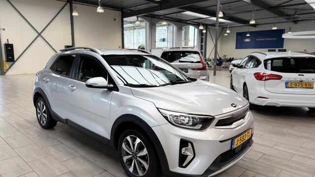 KIA Stonic 1.0 T-GDi MHEV DynamicPlusLine | Trekhaak | Camera | Adapt. cruise | Keyless entry | Apple Carplay | 4 seiz. banden