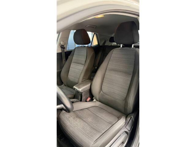 KIA Stonic 1.0 T-GDi MHEV DynamicPlusLine | Trekhaak | Camera | Adapt. cruise | Keyless entry | Apple Carplay | 4 seiz. banden