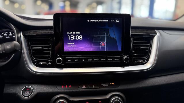 KIA Stonic 1.0 T-GDi MHEV DynamicPlusLine | Trekhaak | Camera | Adapt. cruise | Keyless entry | Apple Carplay | 4 seiz. banden