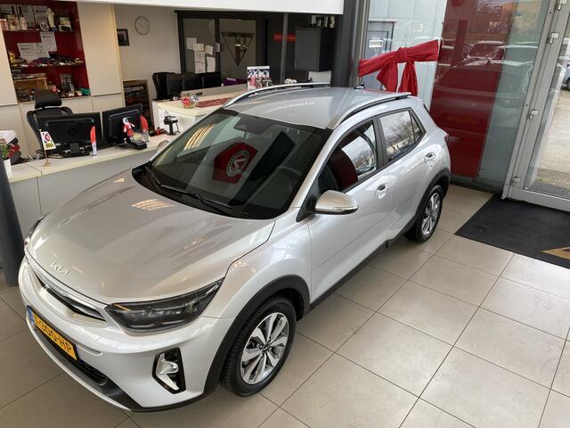 KIA Stonic 1.0 T-GDi MHEV DynamicPlusLine,Navigatie,Achteruitrijcamera,Spraakbediening,Keyless,Climate&Cruisecontrol Adaptief, Achteruitrijsensoren,DAB,16 Inch Lmv