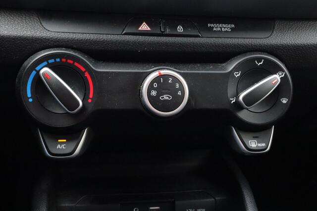 KIA Stonic 1.0 T-GDi Dynamic Line Trekhaak | Cruise | Apple | AndoidAuto