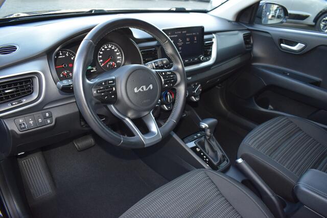 KIA Stonic 1.0 T-GDi MHEV DynamicLine | Automaat | Camera | Apple Carplay/ Android Auto | Cruise Control | Tot 10Jr. Kia-Garantie