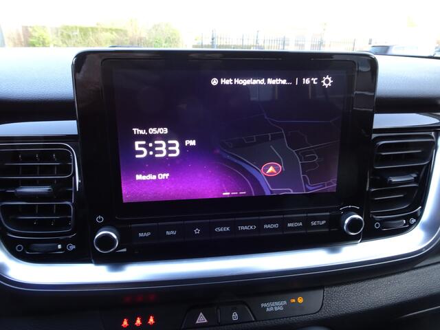 KIA Stonic 1.0 T-GDi MHEV DynamicLine Automatische airco, navigatie, licht metalen velgen, cruise controle, apple carplay, android auto, enz