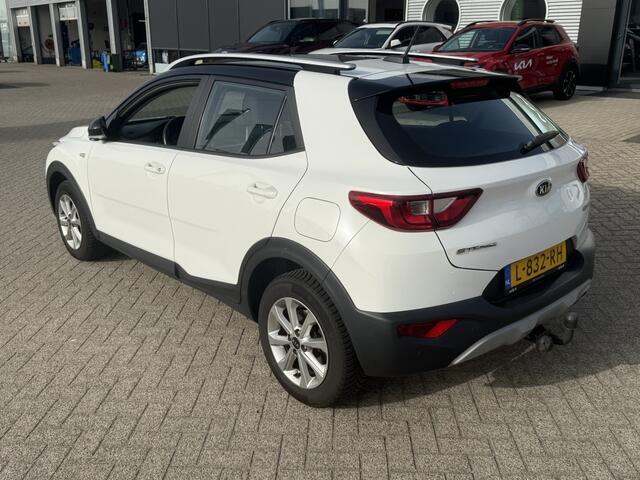 KIA Stonic 1.0 T-GDi MHEV DynamicLine - TREKHAAK - NAVI VIA CARPLAY + CAMER