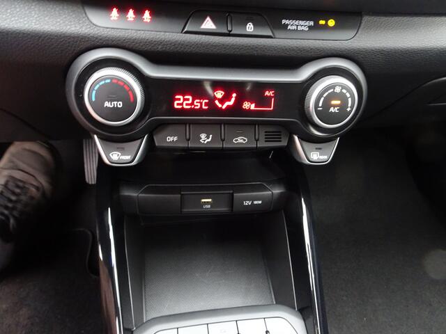 KIA Stonic 1.0 T-GDi MHEV DynamicLine Automatische airco, navigatie, parkeersensoren, achteruitrijcamera, apple carplay, andriod auto, licht metalen velgen, enz.