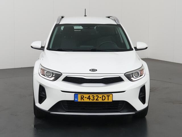 KIA Stonic 1.0 T-GDi MHEV DynamicLine | Parkeercamera | Bluetooth | Airco | Cruise Control | Navigatie via Carplay |