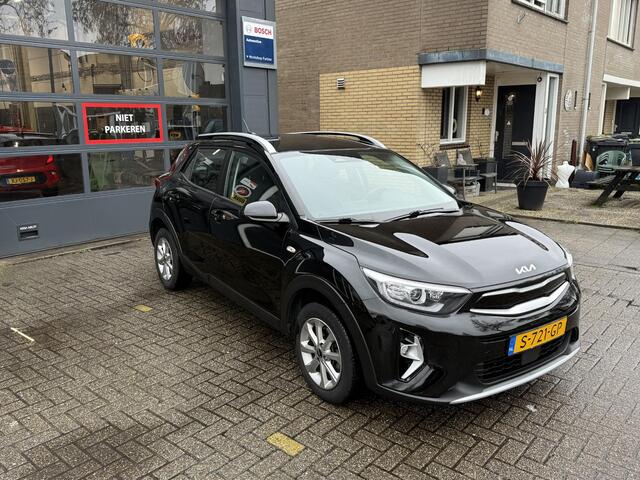 KIA Stonic 1.0 T-GDi MHEV DynamicLine / Airco/ Apple carplay/ Cruise/ PDC/ Camera/ LED/ LMV