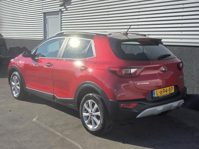 KIA Stonic 1.0 T-GDi MHEV DynamicLine Nieuw geleverd, Dealeronderhouden, 1e eign. Apple Carplay en/of Android auto Navigatie, Achteruitrijcamera