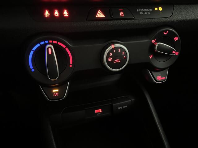 KIA Stonic 1.0 T-GDi MHEV DynamicLine 1E EIGN/AIRCO/CAMERA/APPLE/CRUISE