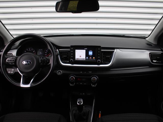 KIA Stonic 1.0 T-GDi DynamicLine | Trekhaak | Camera | Navi | Keyless | Clima | Cruise | 17" LM | All seasons | Eerste eigenaar | Dealeronderhouden |