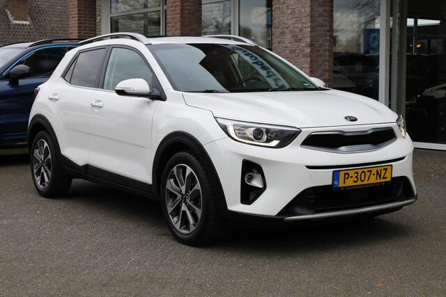 KIA Stonic 1.0 T-GDi ExecutiveLine STOEL/STUURVERW. PANO CAMERA LEER DAB LANE-ASSIST CARPLAY NAVI CRUISE CLIMA PDC 17''LMV NAP