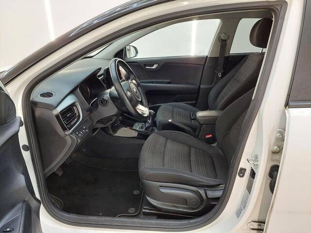 KIA Stonic 1.0 T-GDI MHEV DYNAMICPLUSLINE I P-CAMERA I CRUISE CONTROL I APPLE CARPLAY I CLIMATE CONTROL