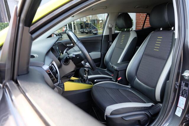 KIA Stonic 1.0 T-GDi ExecutiveLine / Navi / Camera / Stuurverwarming / 17"