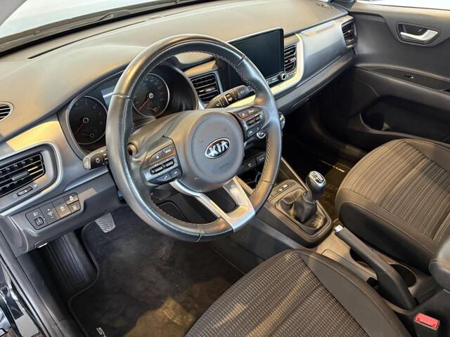 KIA Stonic 1.0 T-GDi MHEV Dynamic Line, Camera, Apple / Android