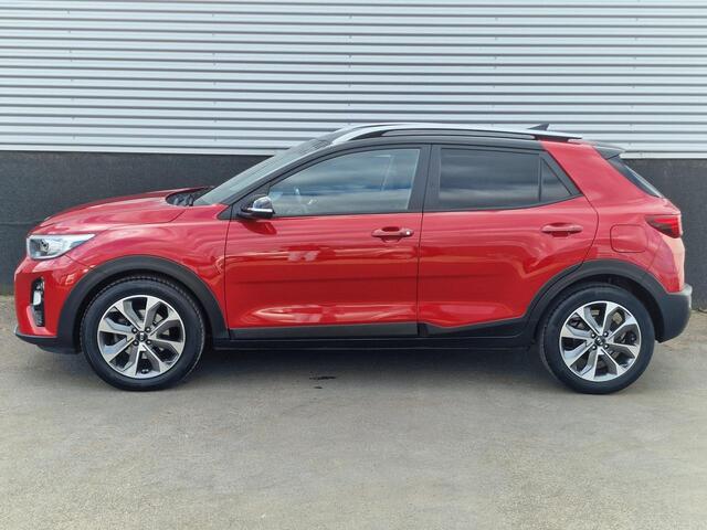 KIA Stonic 1.0 T-GDi DynamicPlusLine Trekhaak, Navigatie, NL-auto, Dealeronderhouden, Navigatie, Cruise control, Climate control, Parkeersensoren, Privacy glass, Smart Key