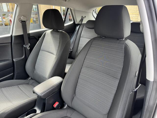 KIA Stonic 1.0 T-GDi MHEV DynamicLine Climate Control Camera Navi Carplay