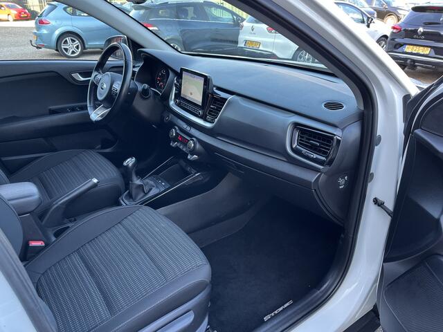 KIA Stonic 1.0 T-GDi MHEV DynamicPlusLine Apple Carplay / Camera