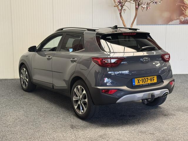 KIA Stonic 1.0 T-GDi MHEV DYNAMIC PLUS LINE NAVIGATIE ADAPTIVE CRUISE CONTROL CLIMATE CONTROL BLUETOOTH TELEFOON DODEHOEKSENSOREN ACHTERUITRIJCAMERA KEYLESS GO TREKHAAK ZEER MOOI !! 3010