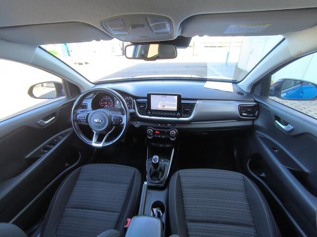 KIA Stonic 1.0 T-GDi MHEV DynamicPlusLine Camera, carplay, Navi, Dab+, 1e eigenaar, climate en cruise control, two tone lak.