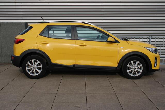 KIA Stonic 1.0 T-GDi MHEV DynamicLine ACHTERUITRIJCAMERA, LICHT METALEN VELGEN, APPLE CARPLAY