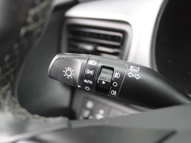 KIA Stonic 1.0 T-GDi MHEV DynamicLine | Camera | LED | Apple Carplay/Android Auto | Airco | Cruise | 15" LM |