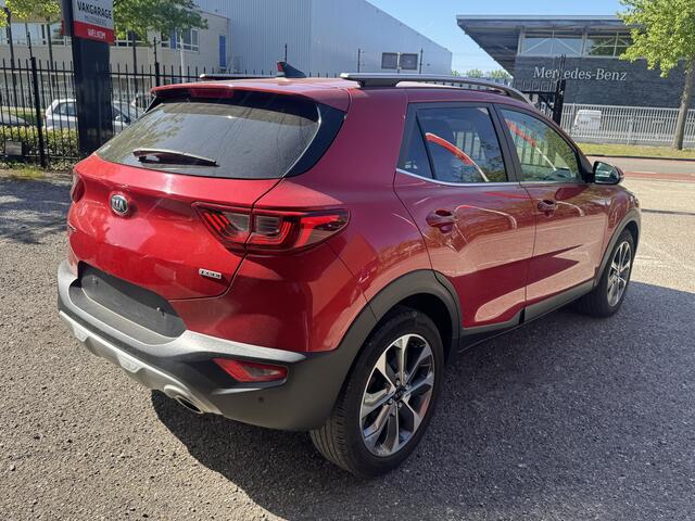 KIA Stonic 1.0 T-GDi ExecutiveLine // NAVI // CAMERA // CLIMA // CRUISE // DODENHOEK SENSOR // LEDEREN BEKLEDING //