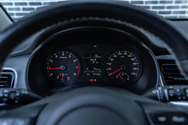 KIA Stonic 1.0 T-GDi Sports Edition | Trekhaak | Achteruitrijcamera | Apple Carplay | Android Auto | Airco | Lichtmetalen Velgen 17 inch | Dakrails