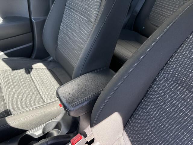 KIA Stonic 1.0 T-GDi MHEV DynamicLine, climate/cruise/navi/trekhaak