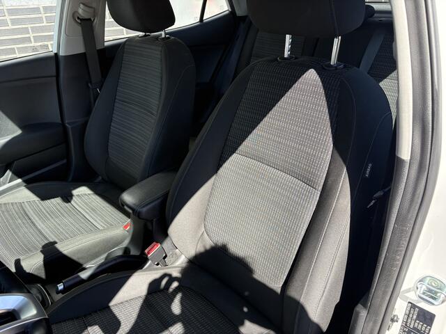 KIA Stonic 1.0 T-GDi MHEV DynamicLine, climate/cruise/navi/trekhaak