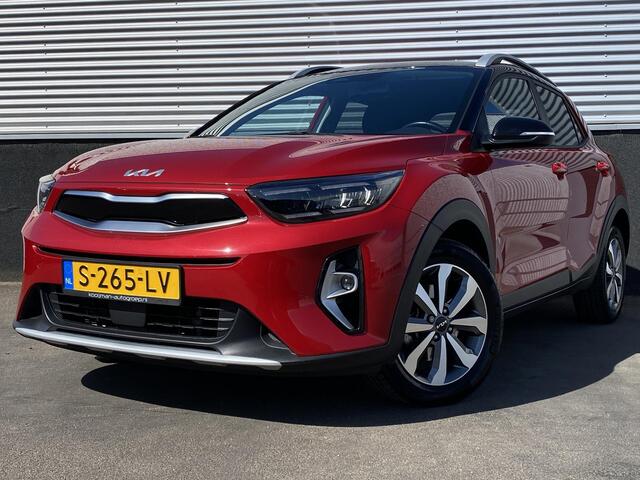 KIA Stonic 1.0 T-GDi MHEV DynamicPlusLine Nederlandse auto met álle boekjes compleet, parkeersensoren, achteruitrij camera, keyless, navigatie, Apple CarPlay/Android Auto
