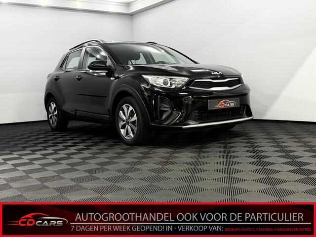 KIA Stonic 1.2 MPi Design Edition Airco, Parkeersensoren, Apple carplay, A start stop, Cruise control, Lichtmetalen velgen