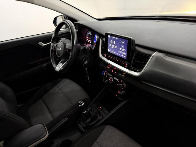 KIA Stonic 1.2 MPi Design Edition Airco, Parkeersensoren, Apple carplay, A start stop, Cruise control, Lichtmetalen velgen