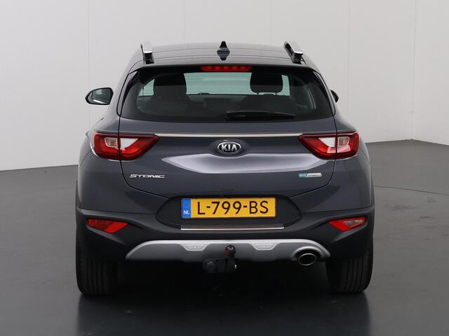 KIA Stonic 1.0 T-GDi MHEV DynamicLine | Trekhaak | Parkeercamera | Navigatie | Climate Control | Apple Carplay/Android Auto | Climate Control | Cruise control |