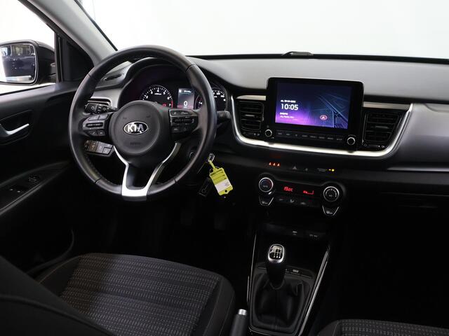 KIA Stonic 1.0 T-GDi MHEV DynamicLine | Trekhaak | Parkeercamera | Navigatie | Climate Control | Apple Carplay/Android Auto | Climate Control | Cruise control |