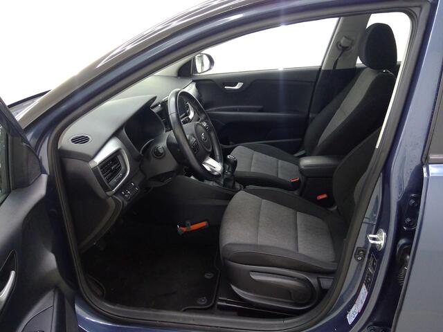 KIA Stonic 1.0 T-GDi DynamicLine | Apple Carplay/Android | Cruise control | Two Tone | Navigatie | 17" velgen
