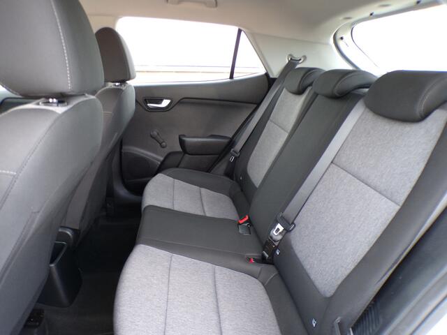 KIA Stonic 1.0 T-GDi MHEV ComfortLine, Carplay + Android Auto / Parkeersensoren / Airco