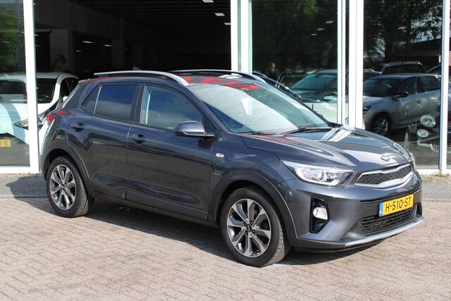 KIA Stonic 1.0 T-GDi DynamicLine//Camera//Carplay!!