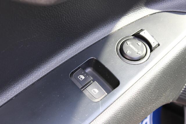 KIA Stonic 1.0 T-GDi DynamicLine//Camera//Carplay!!