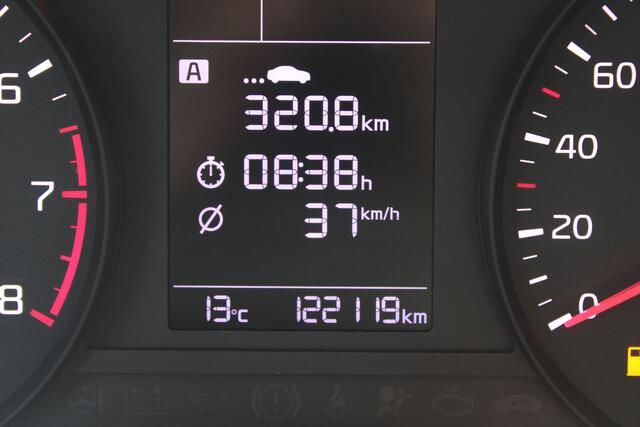 KIA Stonic 1.0 T-GDi DynamicLine//Camera//Carplay!!