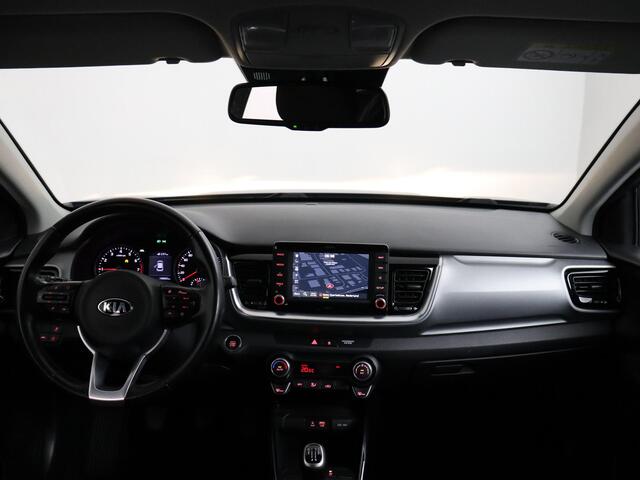 KIA Stonic 1.0 T-GDi DynamicPlusLine | Zwart Dak! | Camera | Trekhaak | Cruise Control!