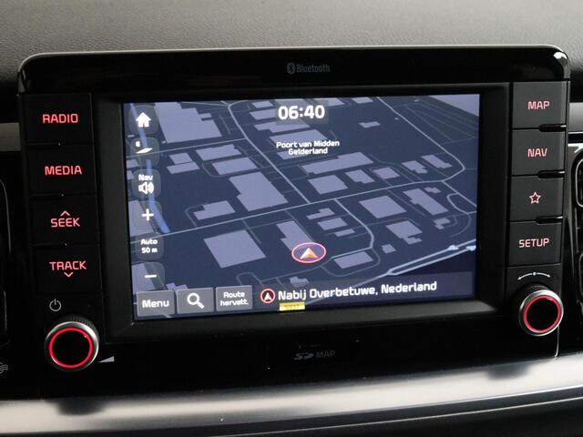 KIA Stonic 1.0 T-GDi DynamicPlusLine | Zwart Dak! | Camera | Trekhaak | Cruise Control!