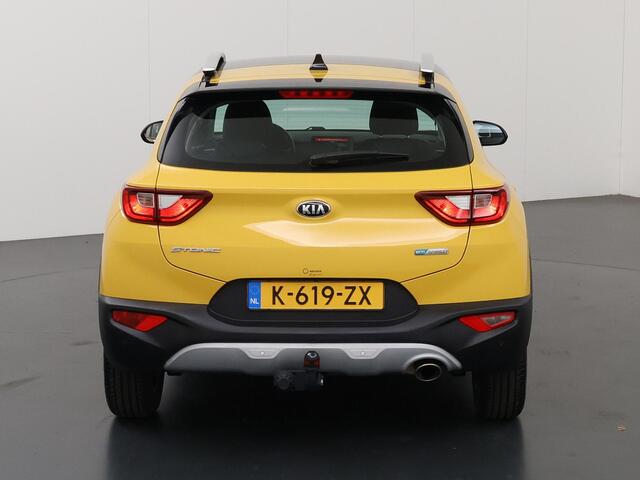 KIA Stonic 1.0 T-GDi MHEV DynamicLine | Trekhaak | Parkeercamera | Navigatie | Climate Control | Apple Carplay/Android Auto | Climate Control | Cruise control |