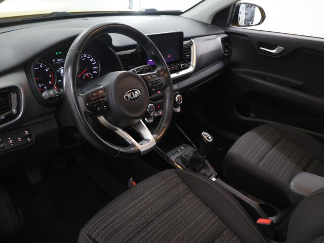 KIA Stonic 1.0 T-GDi MHEV DynamicLine | Trekhaak | Parkeercamera | Navigatie | Climate Control | Apple Carplay/Android Auto | Climate Control | Cruise control |