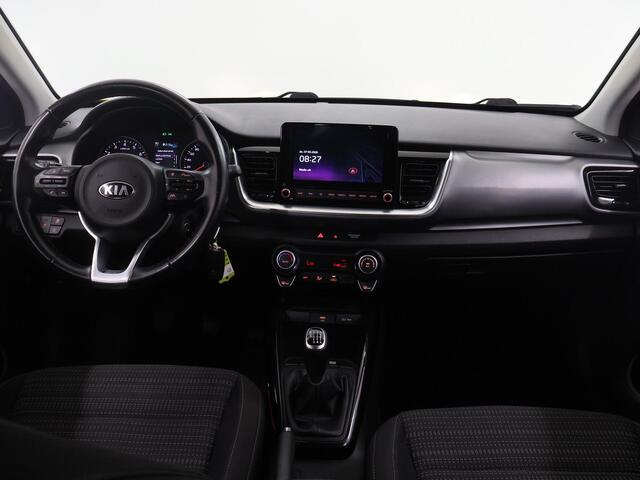 KIA Stonic 1.0 T-GDi MHEV DynamicLine | Trekhaak | Parkeercamera | Navigatie | Climate Control | Apple Carplay/Android Auto | Climate Control | Cruise control |