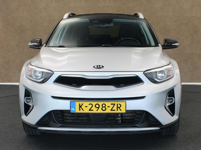 KIA Stonic 1.0 T-GDi MHEV DynamicPlusLine - ORIGINEEL NEDERLANDSE AUTO - AFKOMSTIG VAN 1E EIGENAAR - VOLLEDIGE ONDERHOUDSHISTORIE AANWEZIG - CAMERA - NAVIGATIE - PARKEERSENSOREN ACHTER - CLIMATE CONTROL - ARMSTEUN VOOR - APPLE CARPLAY/ ANDROID AUTO - KEYLESS ENTRY/