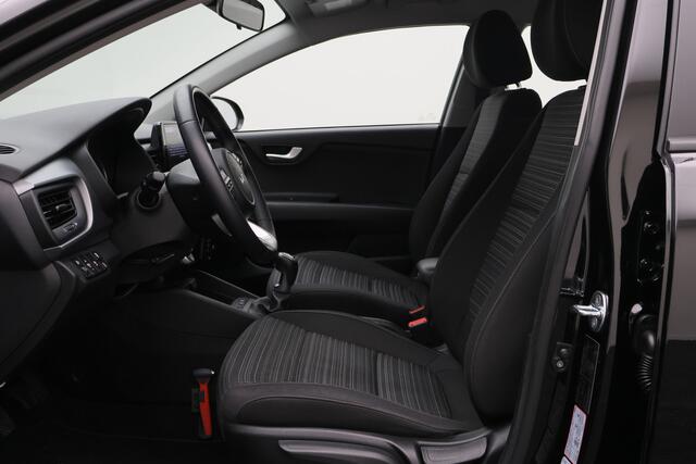 KIA Stonic 1.0 T-GDi MHEV DynamicLine Eerste Eigenaar, Airco, Camera, Cruise, Apple Carplay, DAB, PDC, 15''