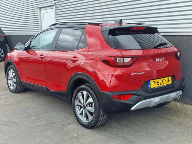 KIA Stonic 1.0 T-GDi MHEV DynamicPlusLine 1e eign. Nieuw geleverd en dealeronderhoude, Climate control, Smart Key, Privacy glass, LMV, Cruise control