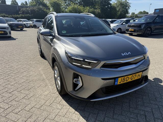 KIA Stonic 1.0 T-GDi MHEV DynamicLine NAVI + CAMERA