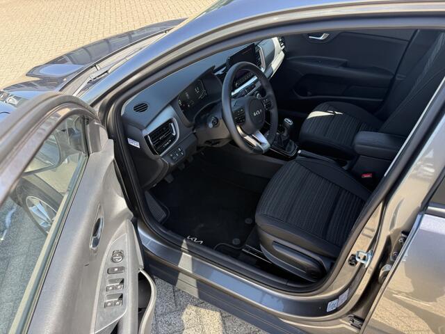 KIA Stonic 1.0 T-GDi MHEV DynamicLine NAVI + CAMERA
